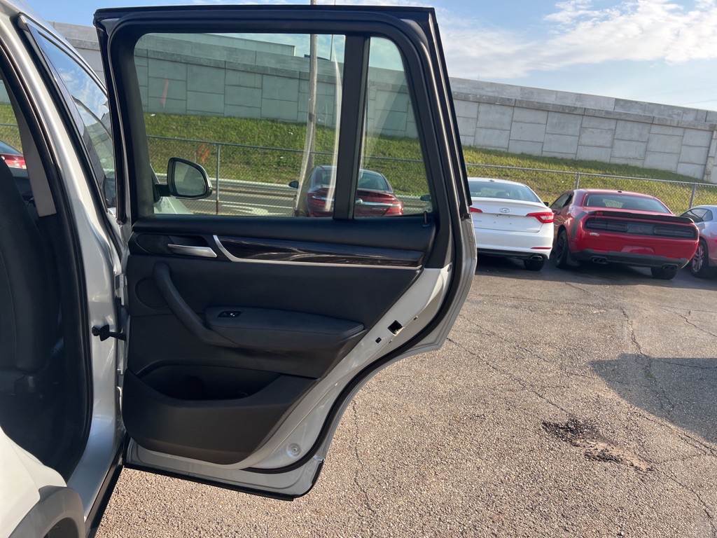 2017 BMW X3 Image 18