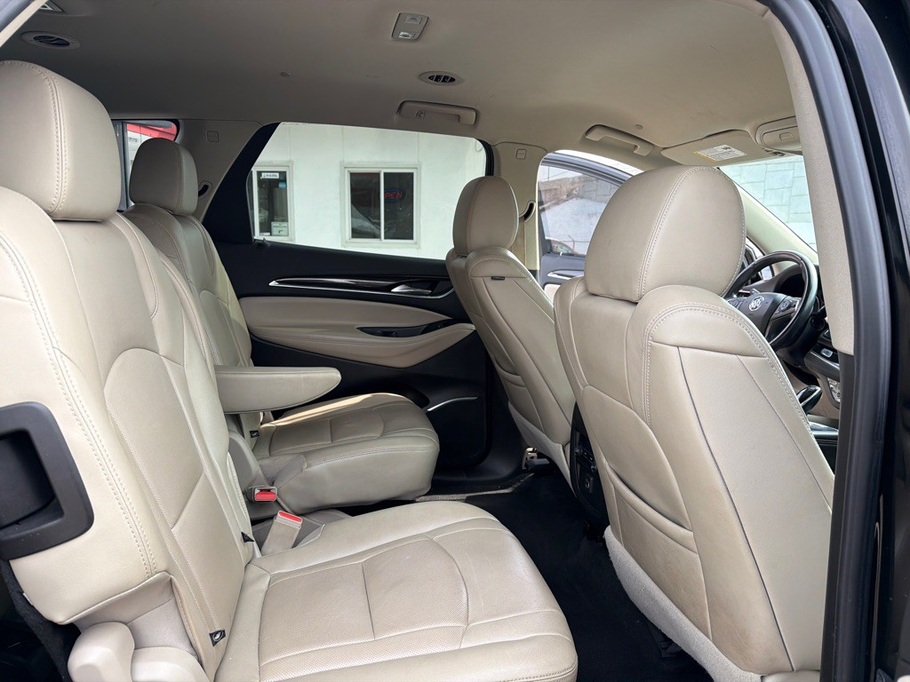 2021 Buick Enclave Image 13
