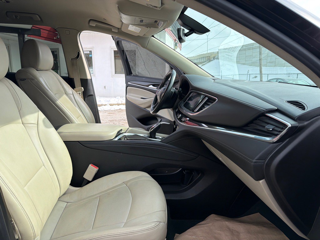 2021 Buick Enclave Image 14