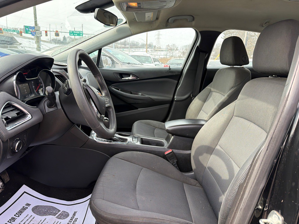 2019 Chevrolet Cruze Image 6