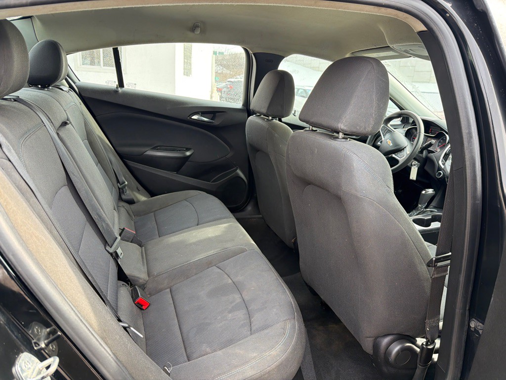2019 Chevrolet Cruze Image 10