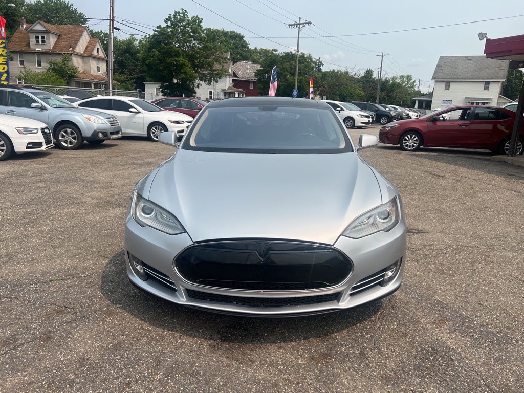 2012 Tesla Model S Image 2