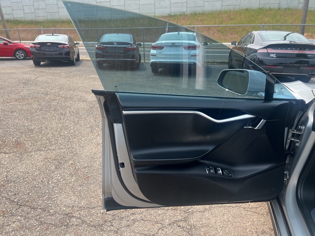 2012 Tesla Model S Image 6