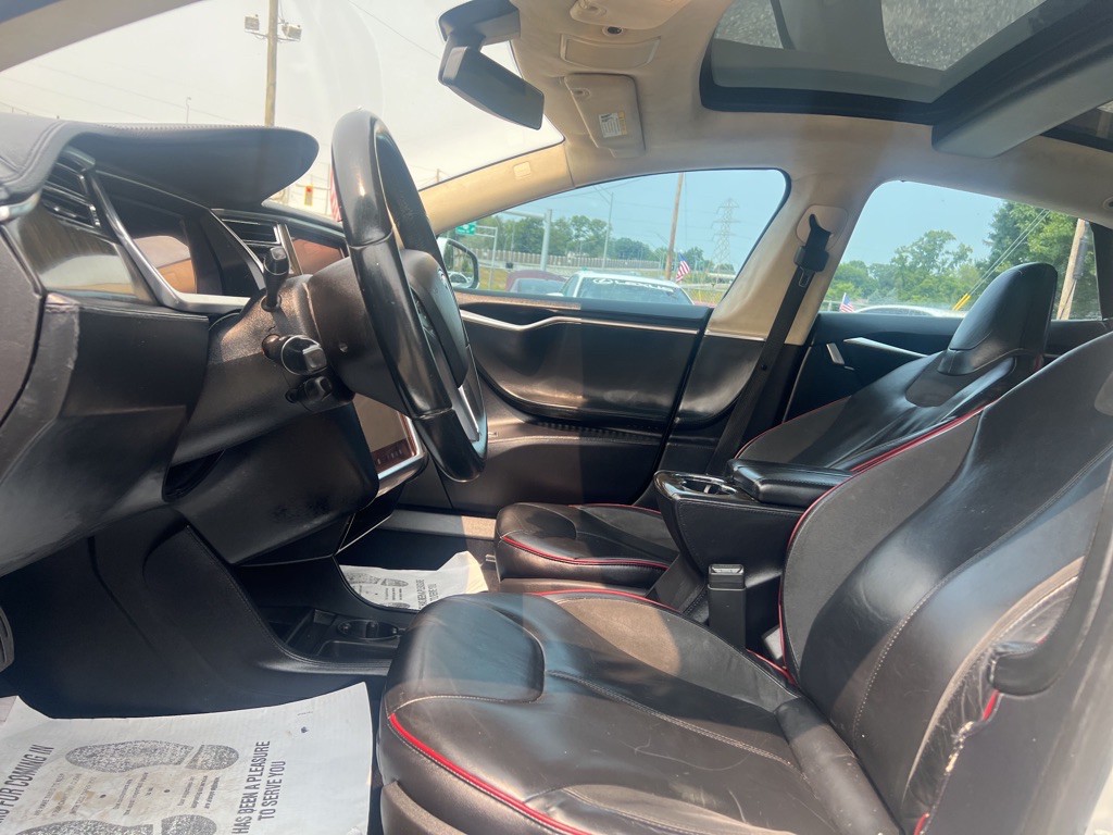 2012 Tesla Model S Image 7