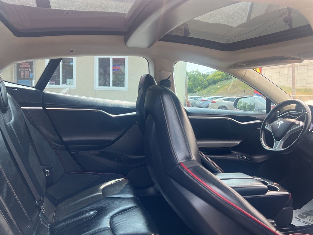 2012 Tesla Model S Image 14