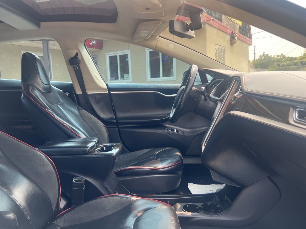 2012 Tesla Model S Image 15