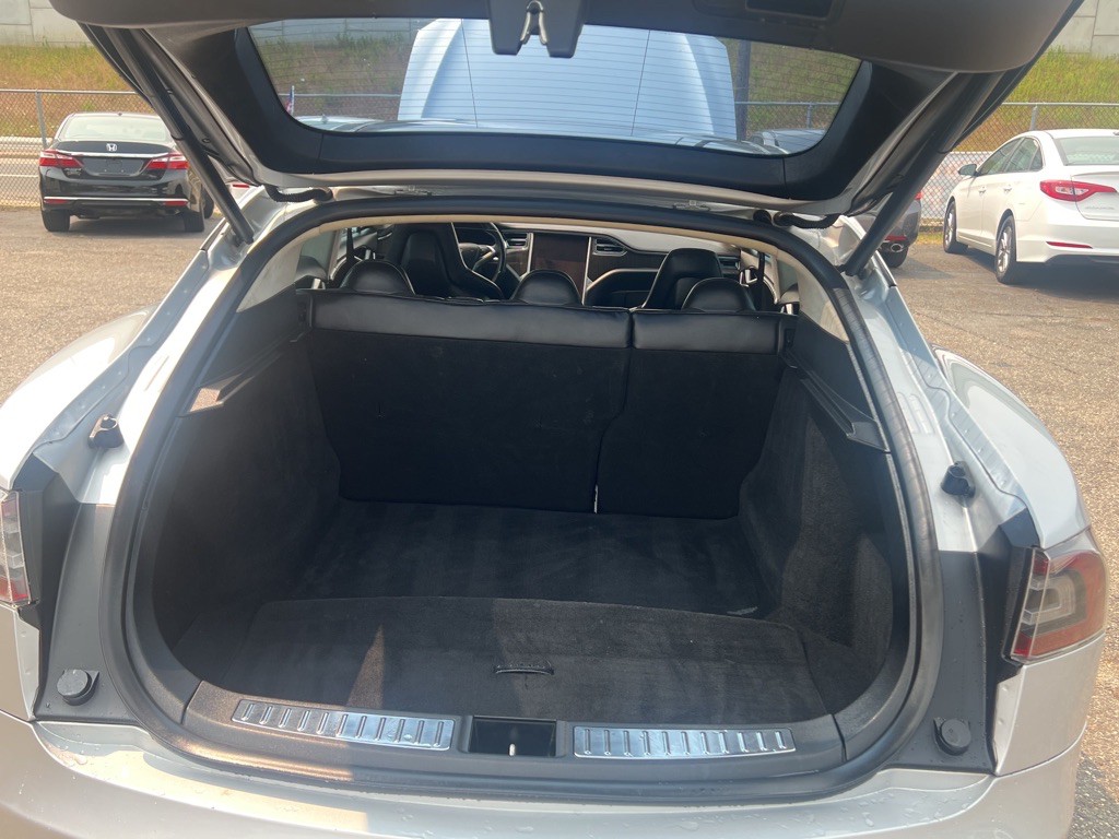 2012 Tesla Model S Image 18