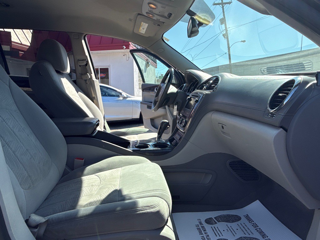 2017 Buick Enclave Image 12