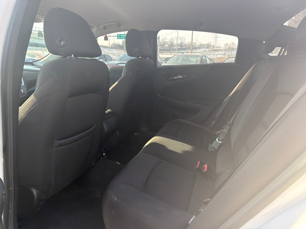 2021 Chevrolet Malibu Image 9