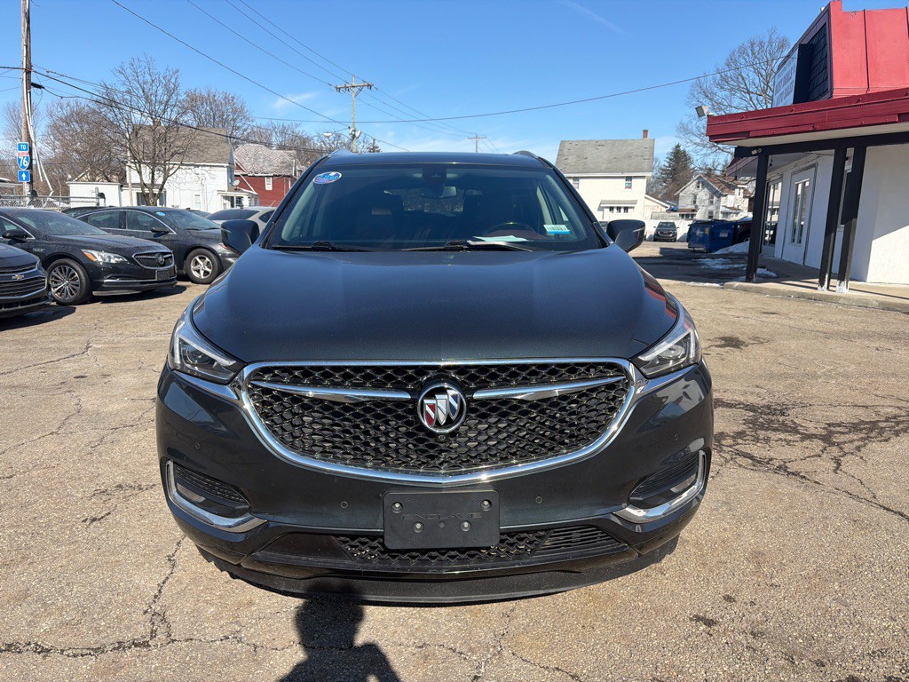 2018 Buick Enclave Image 2