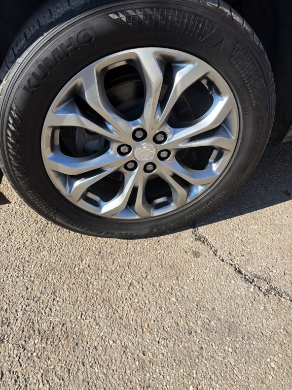 2018 Buick Enclave Image 17