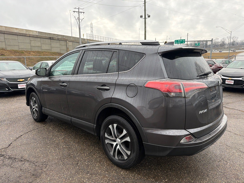 2016 Toyota Rav4 Image 6