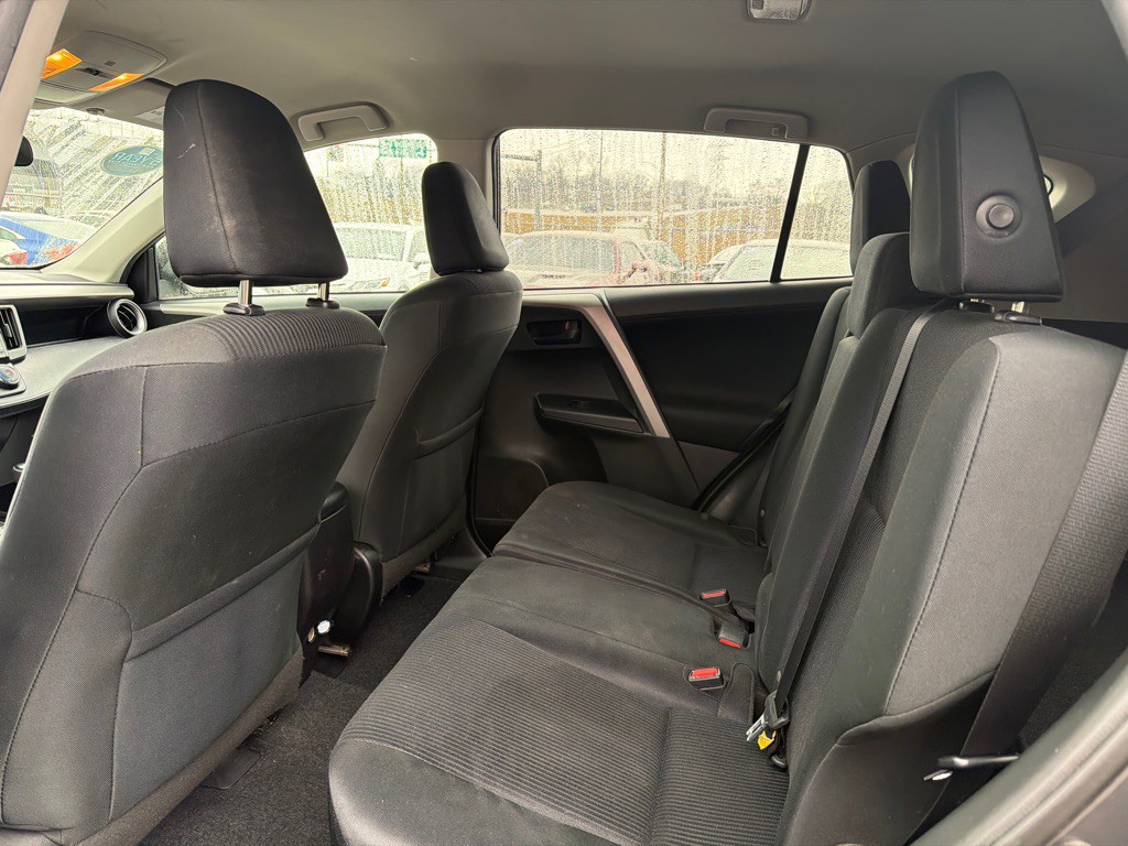 2016 Toyota Rav4 Image 11