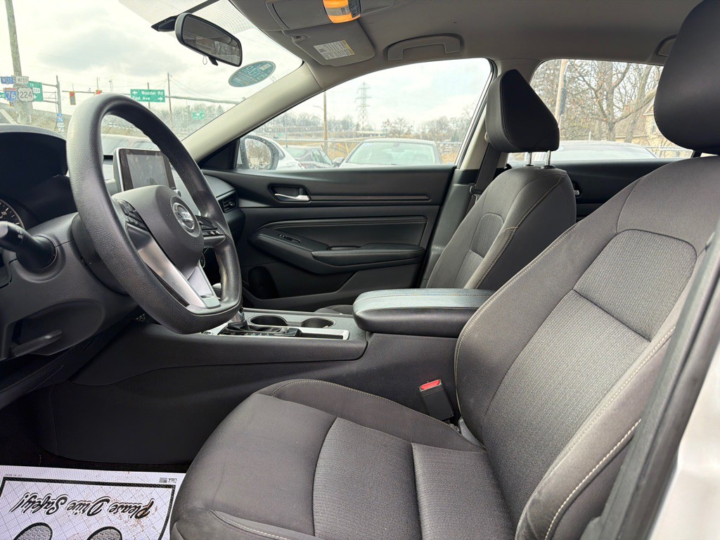 2020 Nissan Altima Image 7