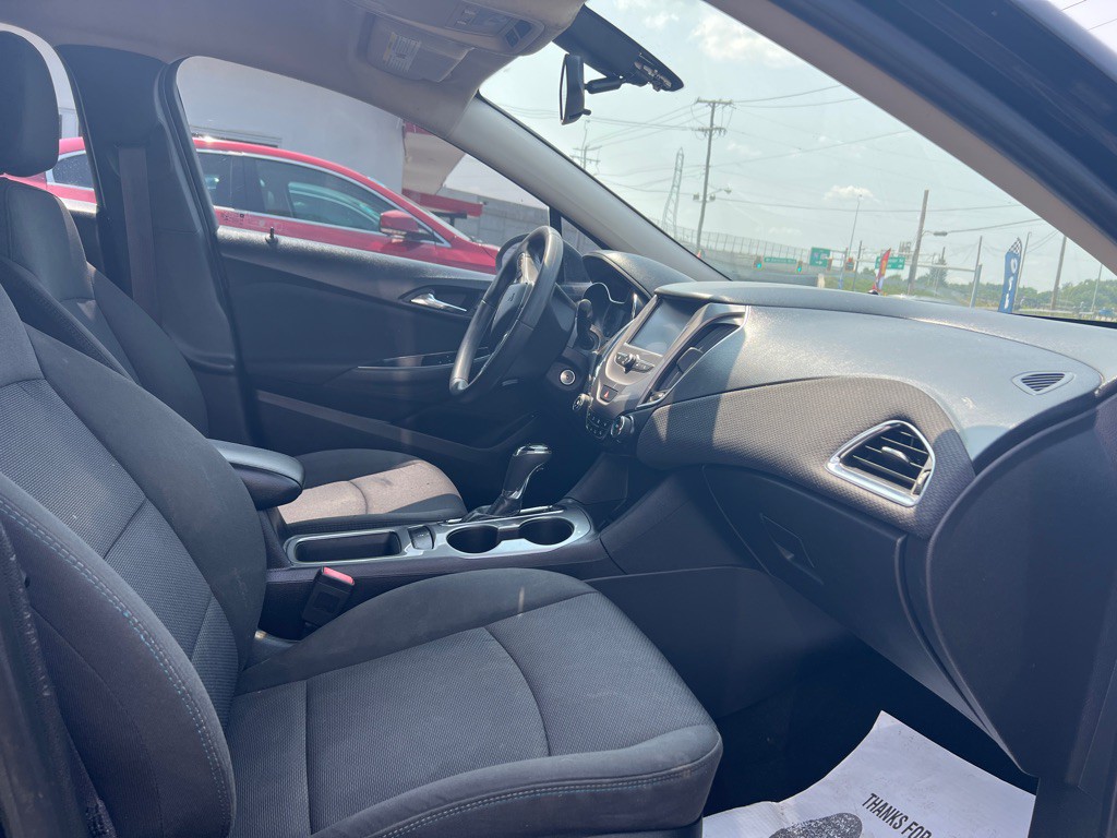 2017 Chevrolet Cruze Image 9