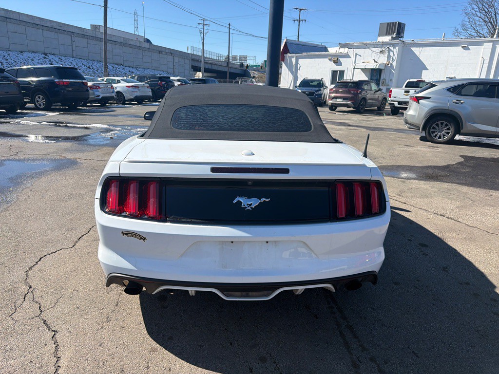 2016 Ford Mustang Image 6