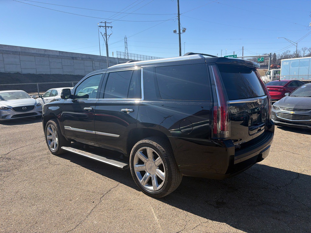 2015 Cadillac Escalade Image 6