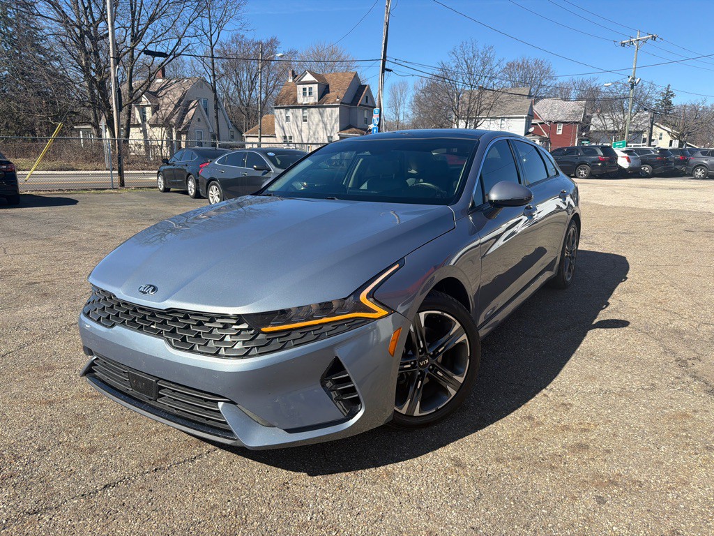 2021 Kia K5 Image 1
