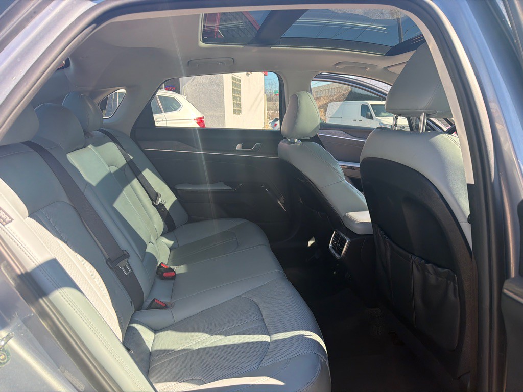 2021 Kia K5 Image 12