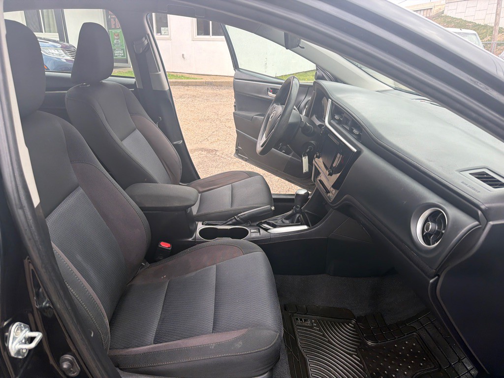 2019 Toyota Corolla Image 12