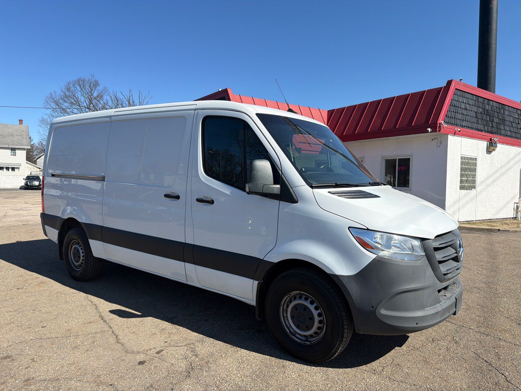 2022 Mercedes-Benz Sprinter Image 3