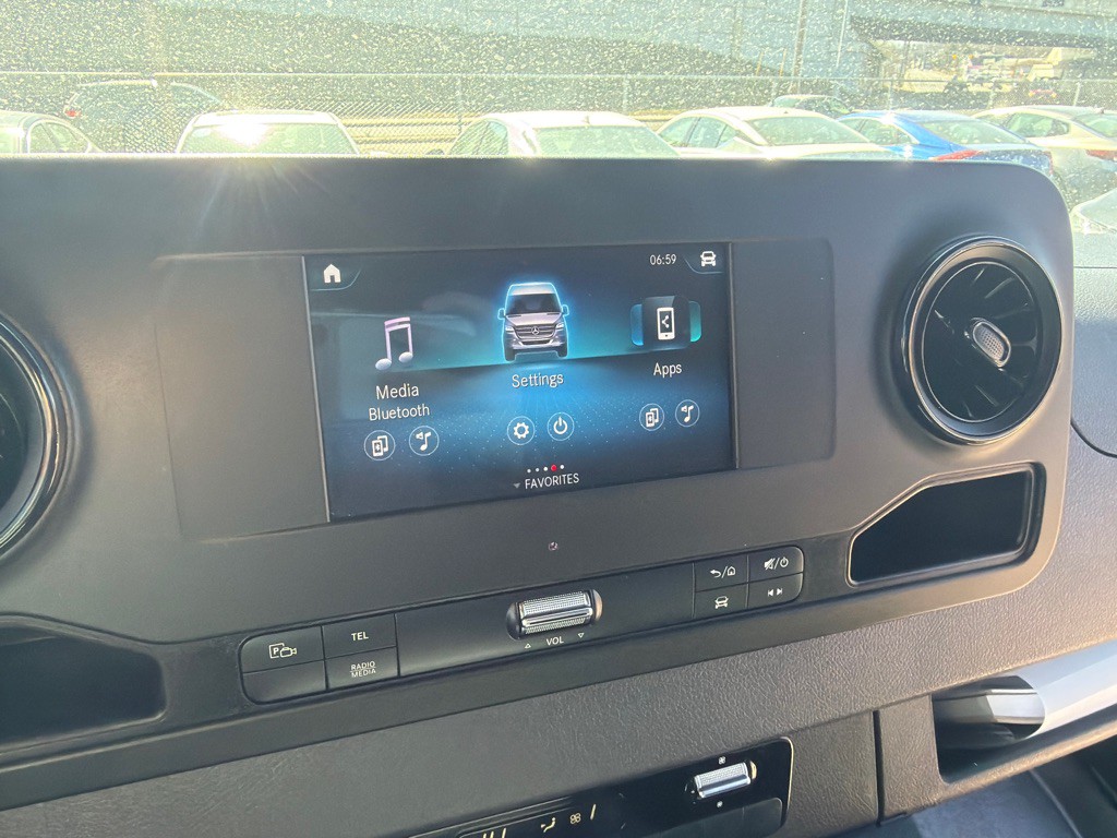 2022 Mercedes-Benz Sprinter Image 8