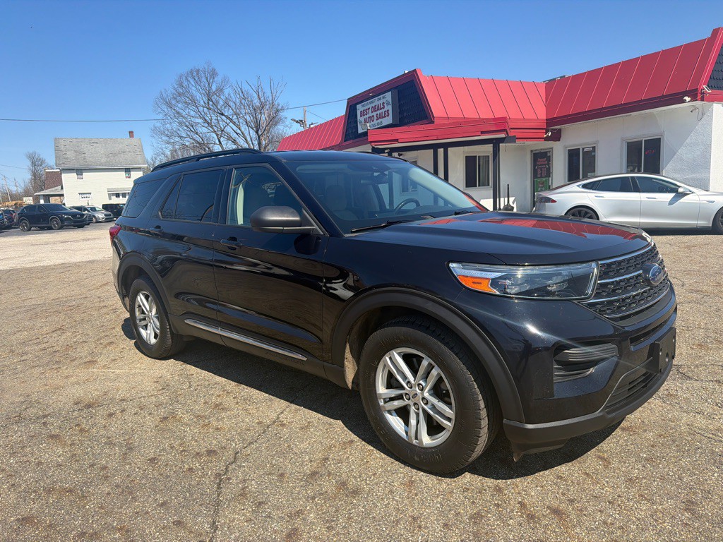 2020 Ford Explorer Image 2