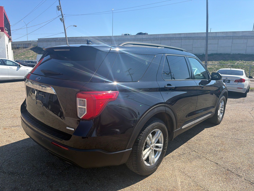 2020 Ford Explorer Image 3