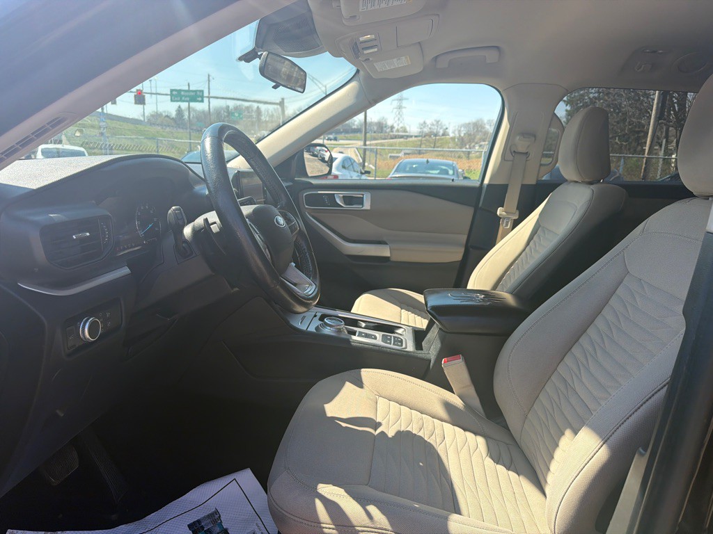 2020 Ford Explorer Image 6