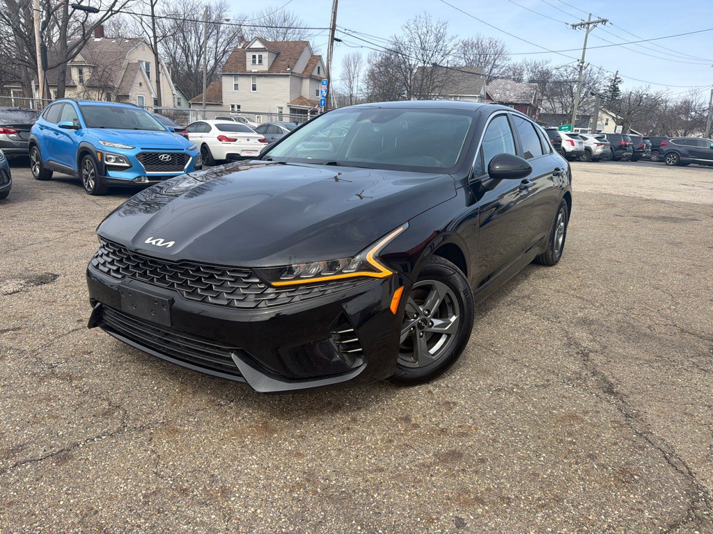 2022 Kia K5 Image 1