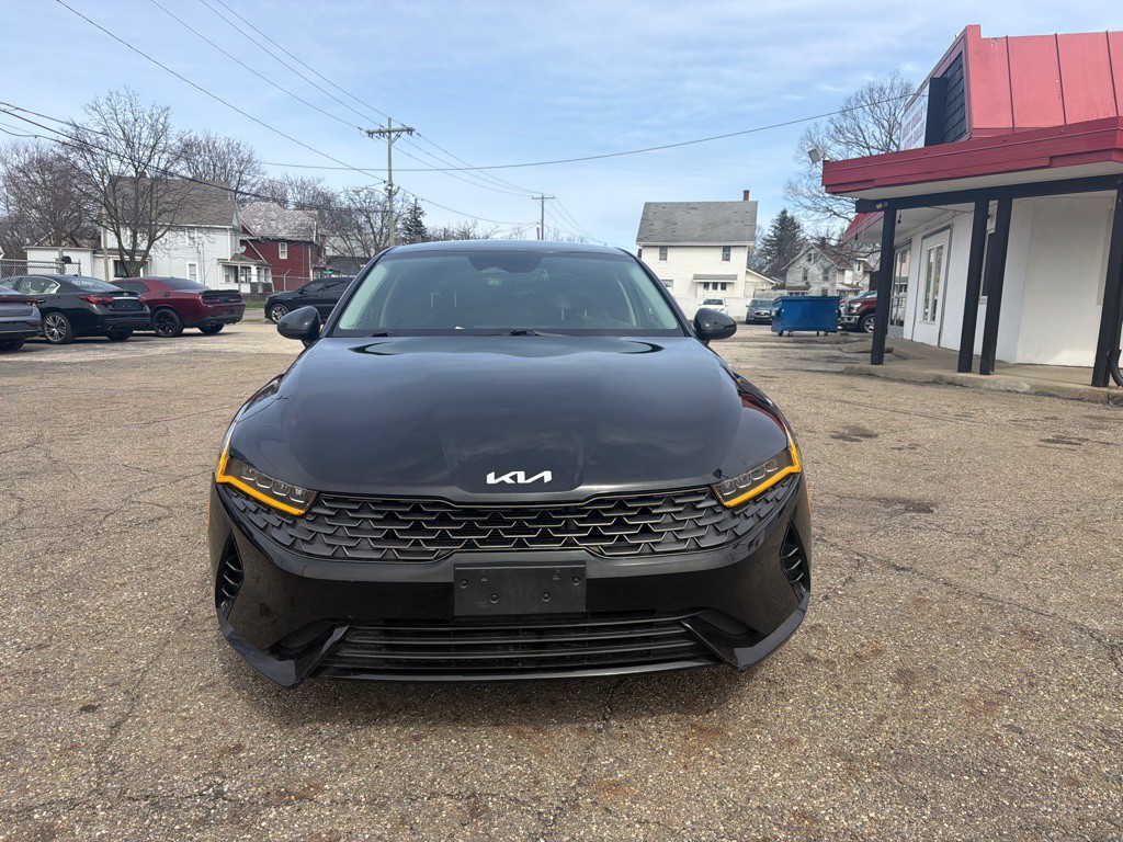 2022 Kia K5 Image 2