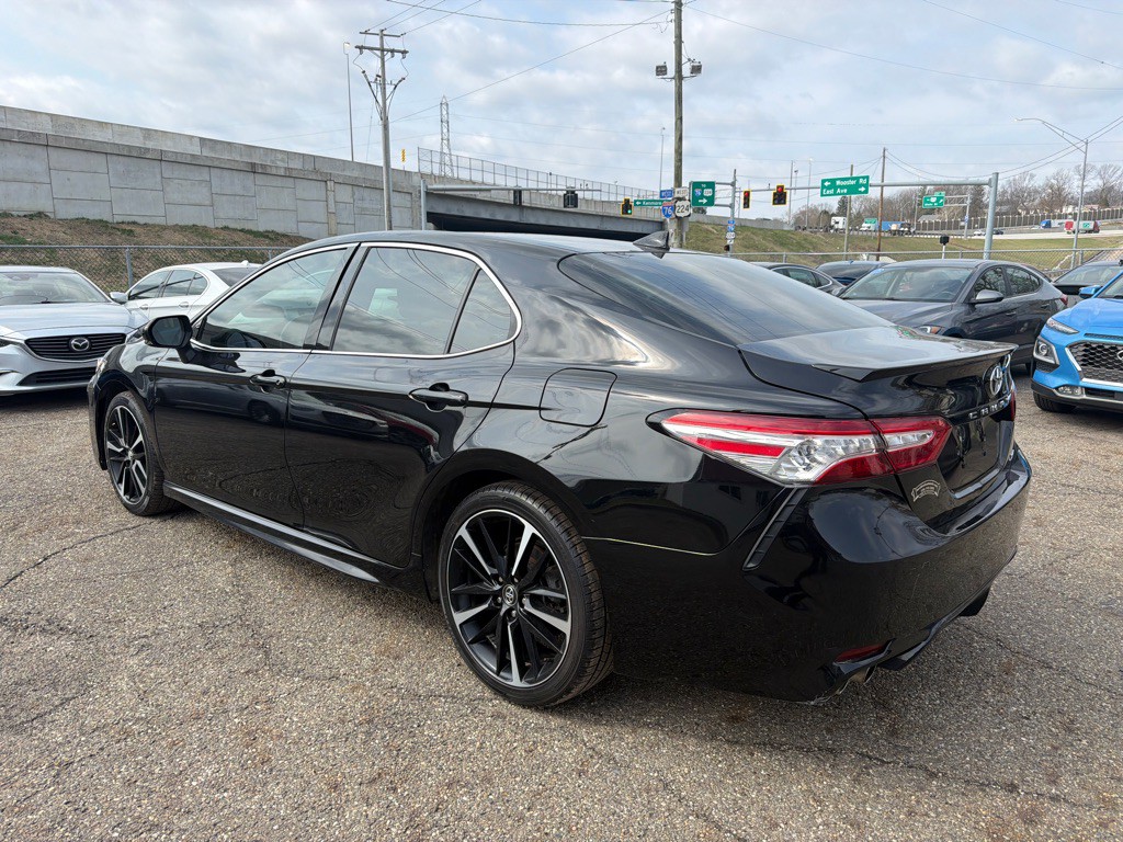 2020 Toyota Camry Image 6