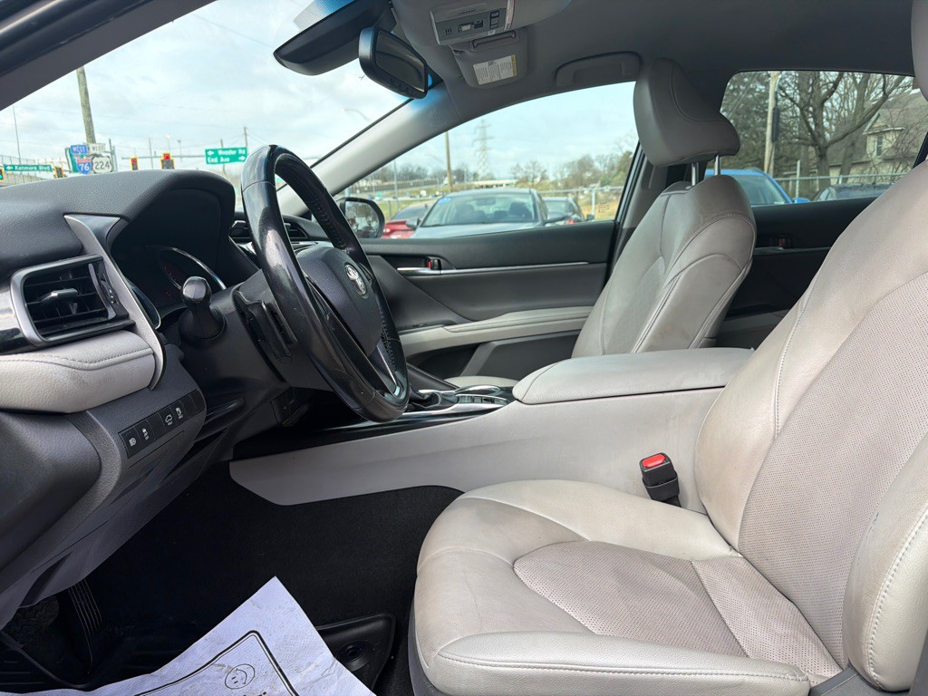 2020 Toyota Camry Image 7