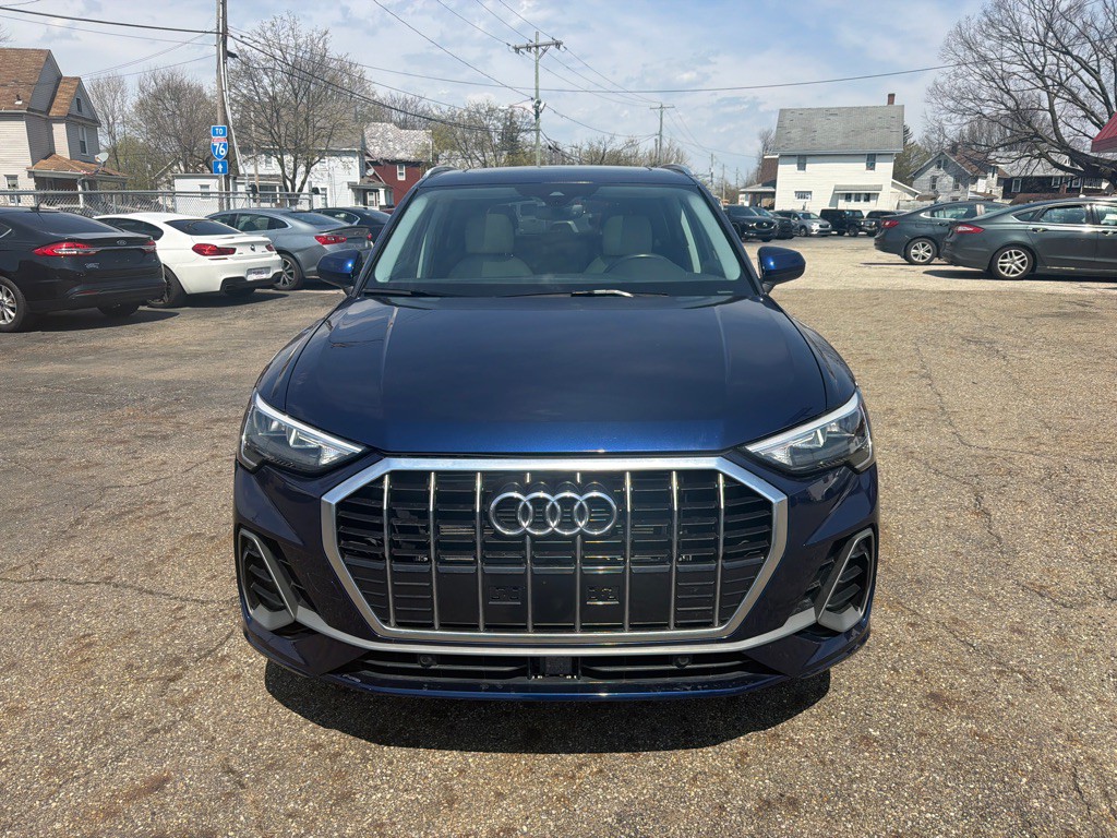 2021 Audi Q3 Image 2