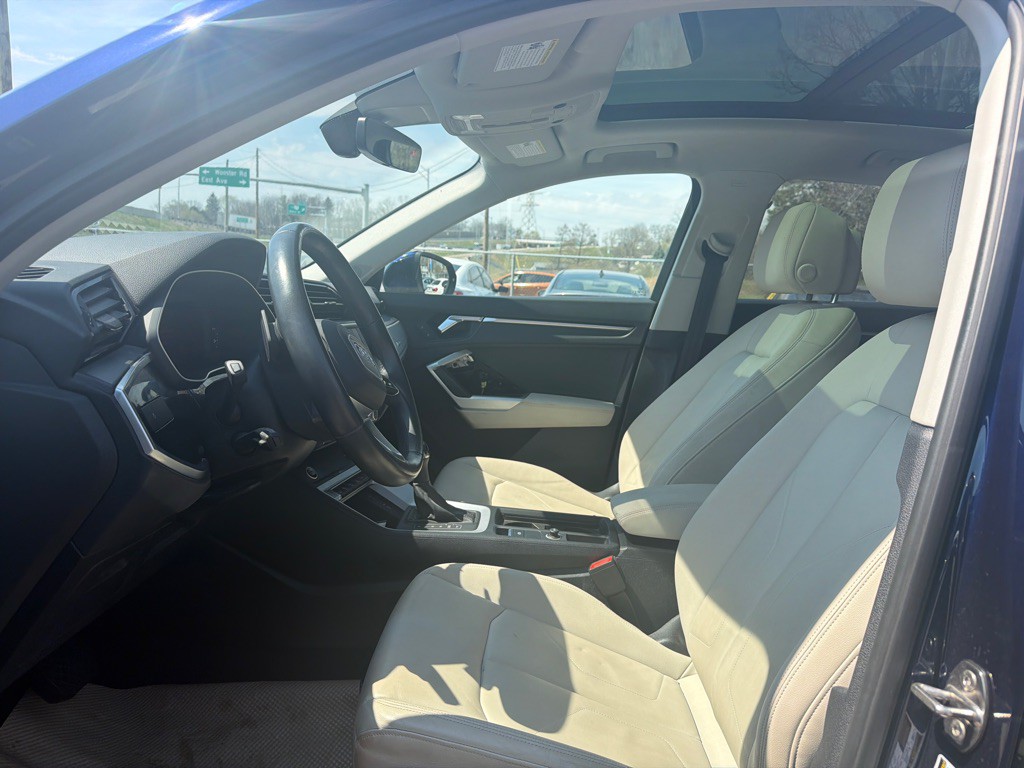 2021 Audi Q3 Image 7
