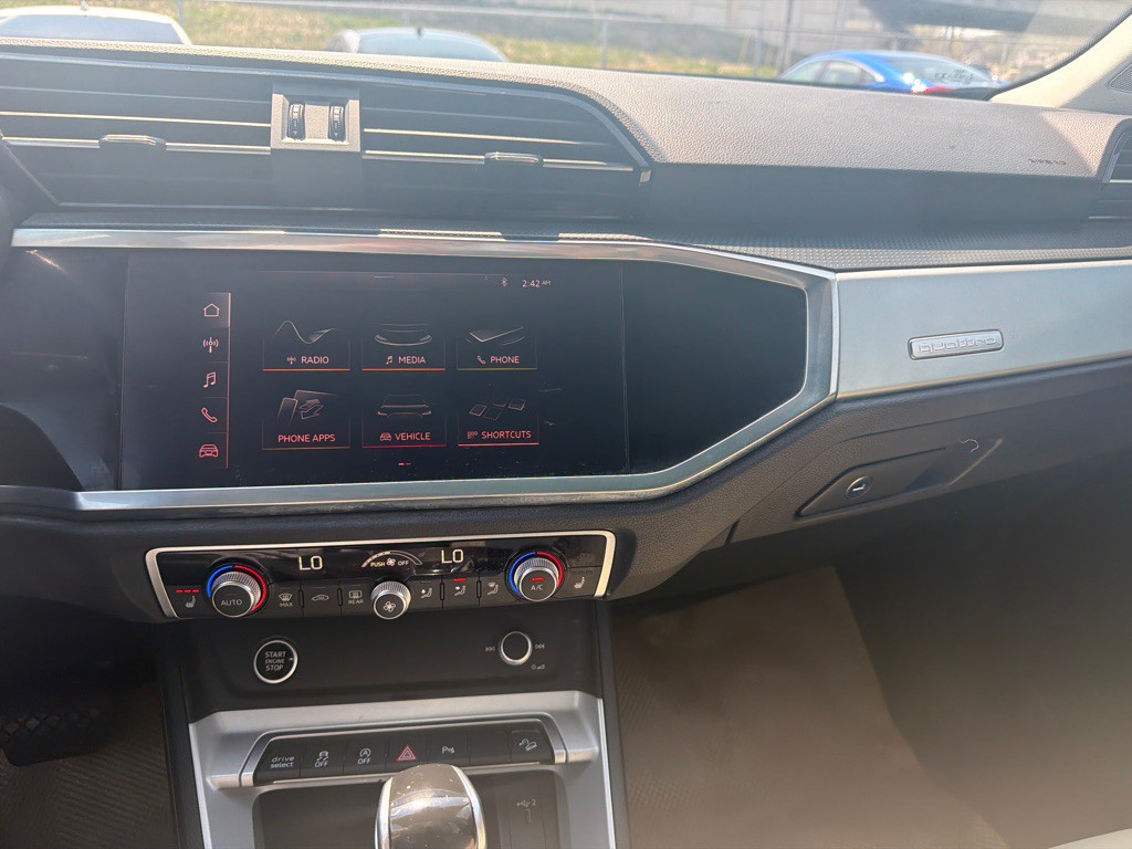 2021 Audi Q3 Image 8