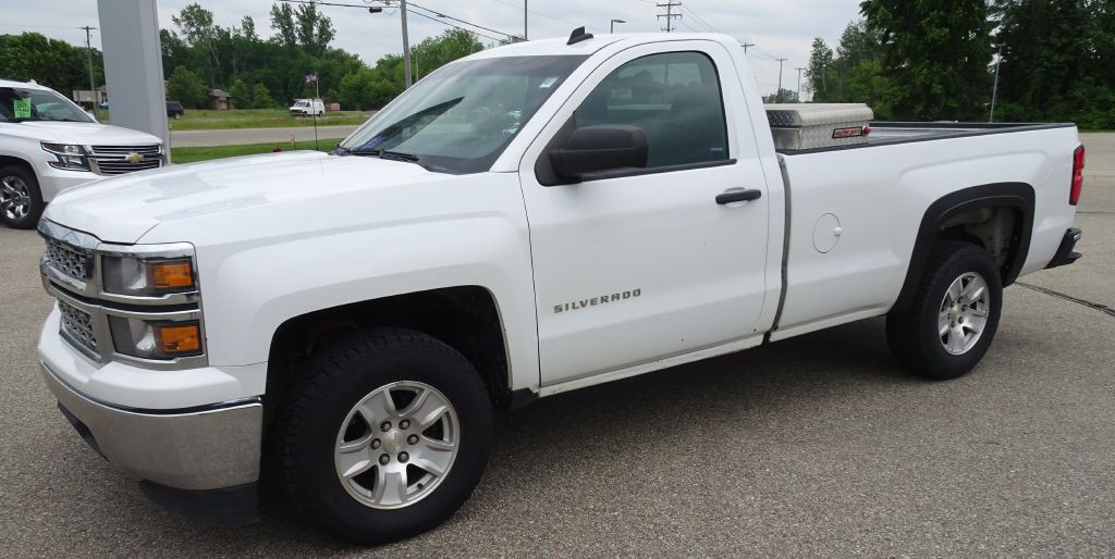 2014 Chevrolet Silverado 1500 Image 2