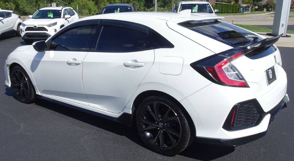 2018 Honda Civic Image 9