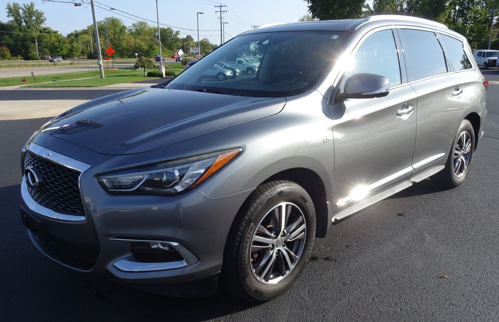 2018 INFINITI QX60 Image 2