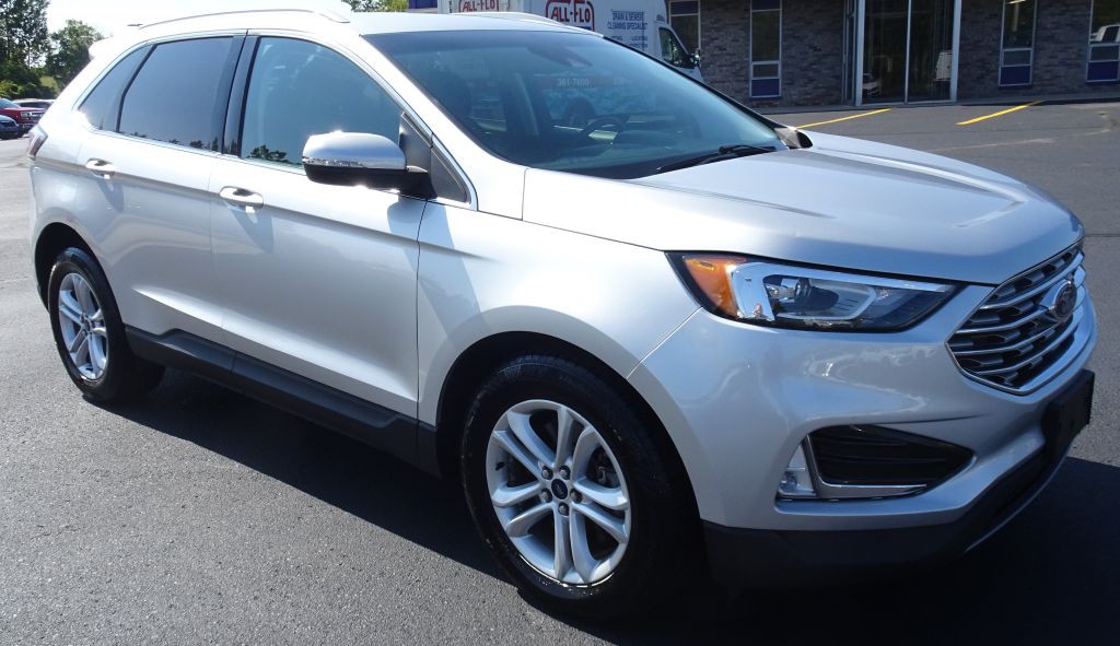 2019 Ford Edge Image 4
