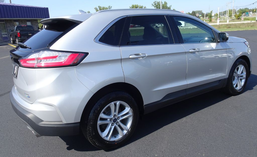 2019 Ford Edge Image 6