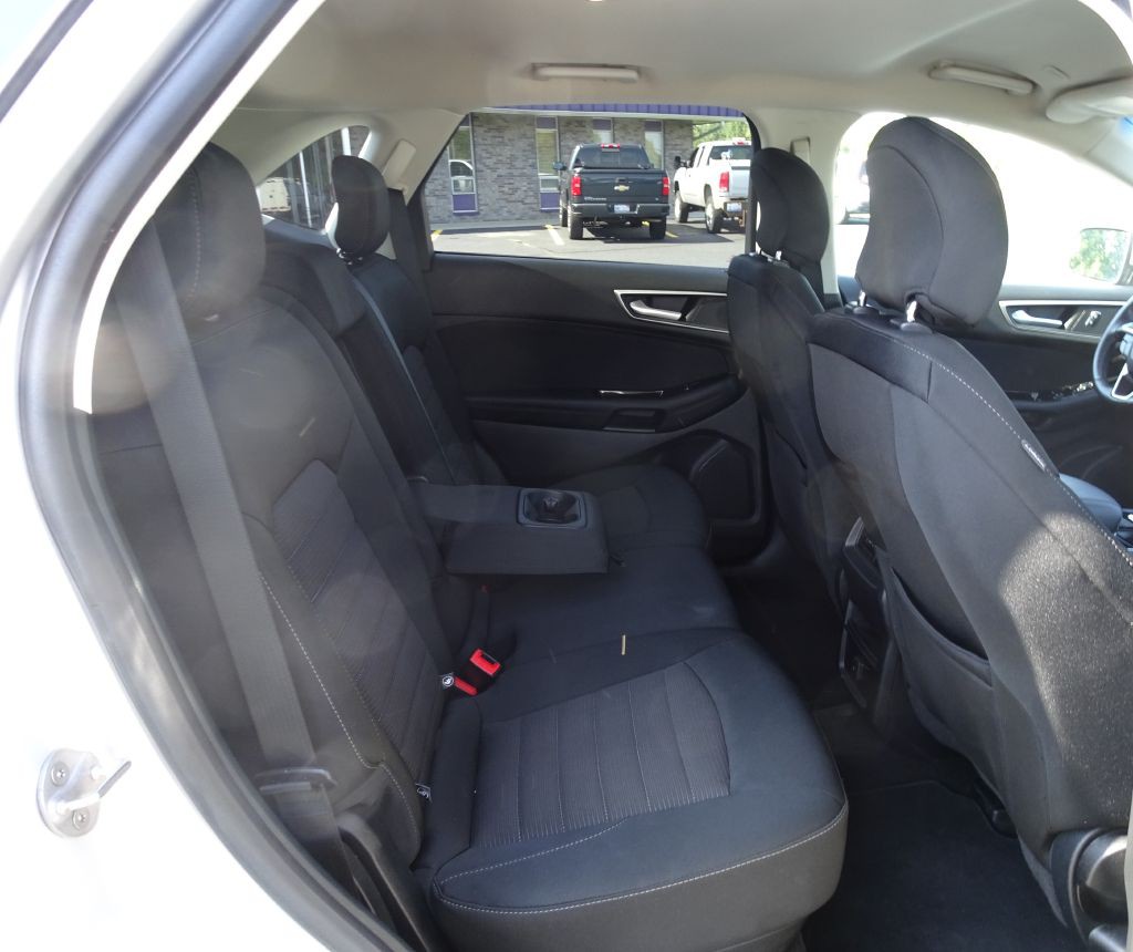 2019 Ford Edge Image 15