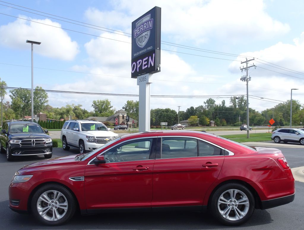 2014 Ford Taurus Image 1