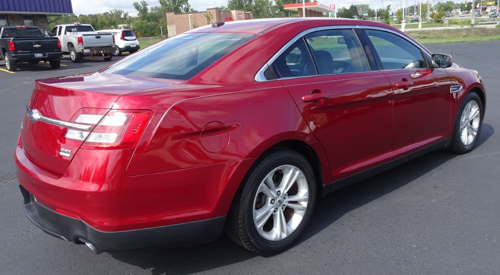 2014 Ford Taurus Image 6