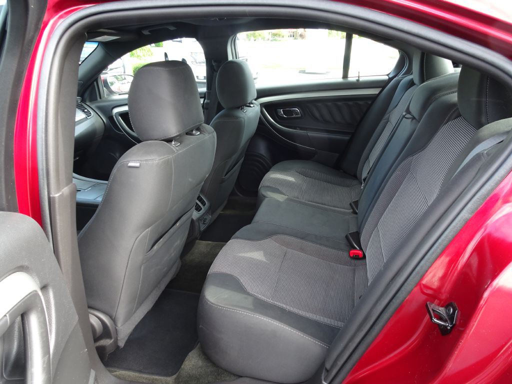 2014 Ford Taurus Image 11