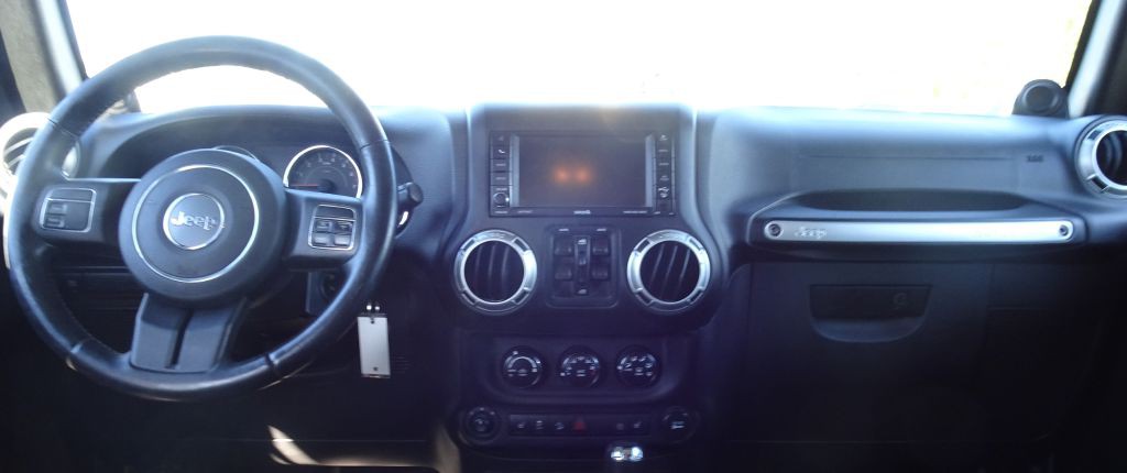 2013 Jeep Wrangler Unlimited Image 11