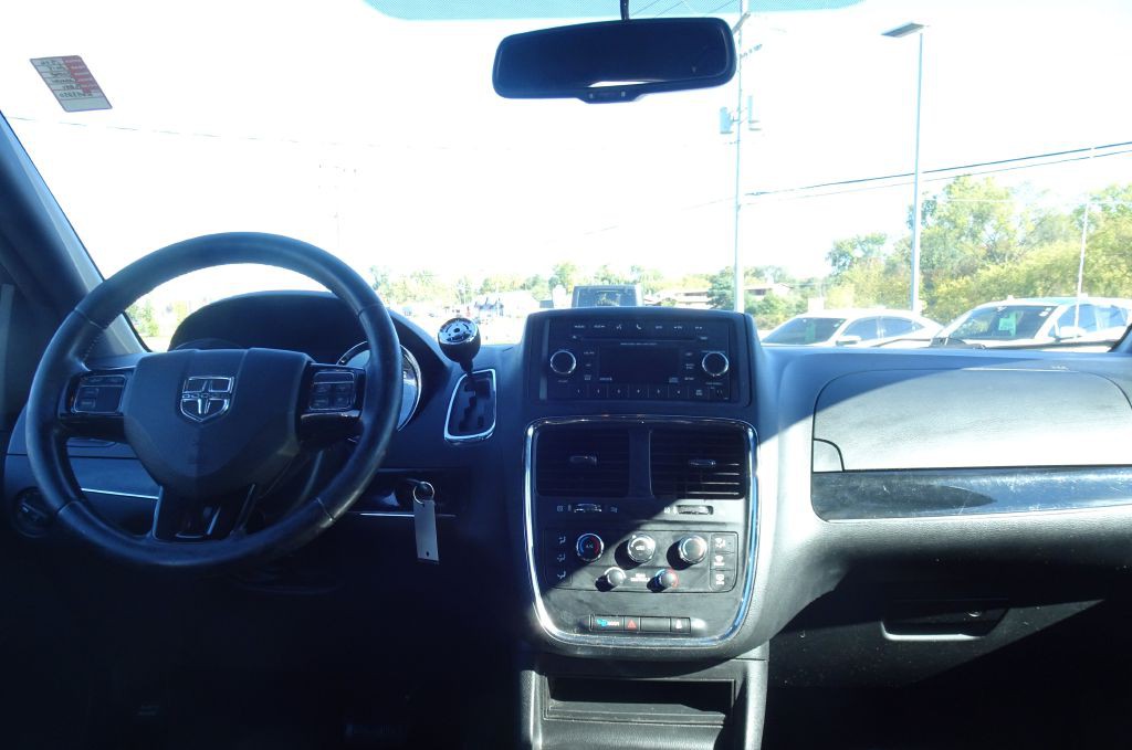 2015 Dodge Grand Caravan Image 11