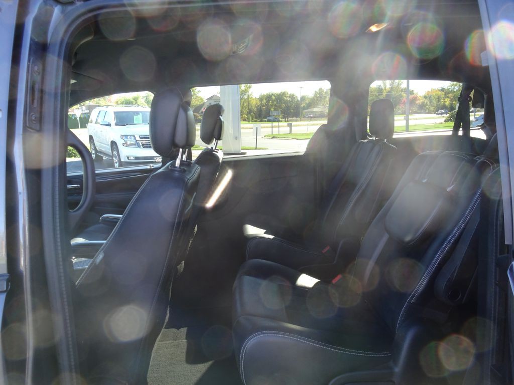 2015 Dodge Grand Caravan Image 12