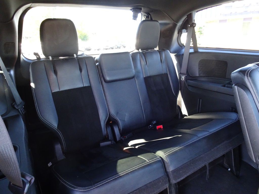 2015 Dodge Grand Caravan Image 14
