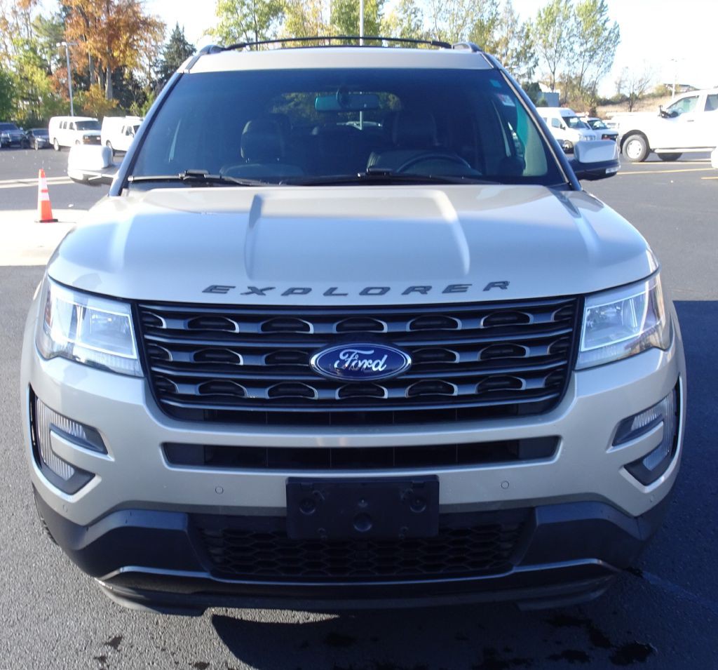 2017 Ford Explorer Image 3